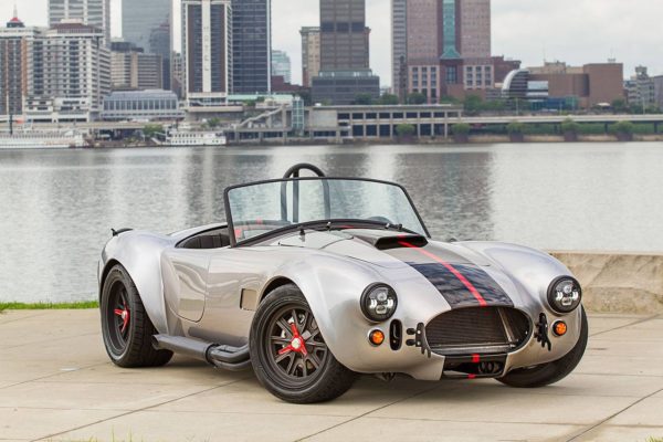 Built by FormaCars, this FFR roadster boasts a modern Ford 5.0-liter Coyote.