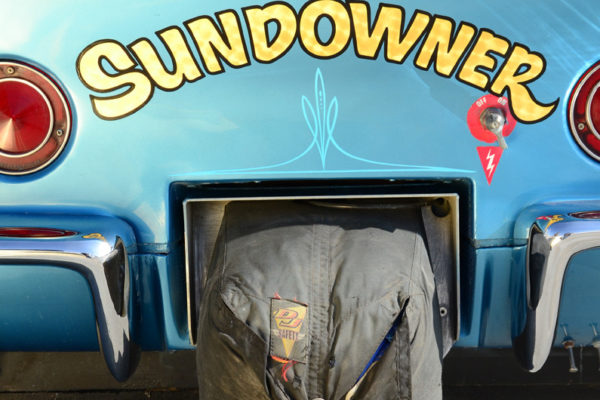 						Bonneville Sundowner Corvette 10
			
