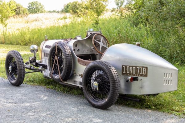 						Bugatti Type35 12
			