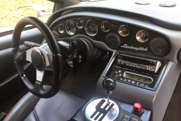 The cockpit is classy and amazingly detailed, with a Momo wheel and VDO gauges gracing the dash panel.