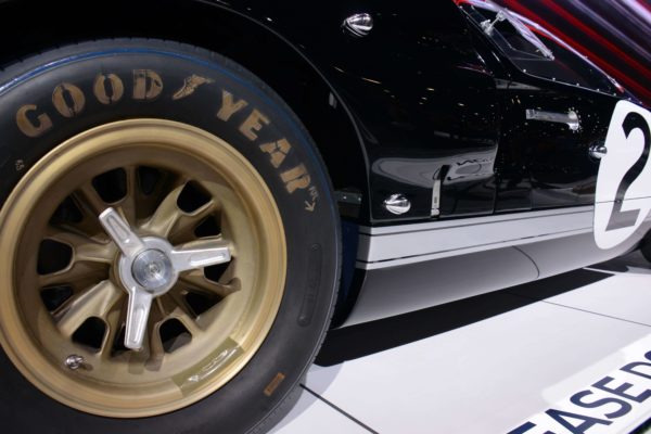 						Ford Gt40 P 1046 13
			