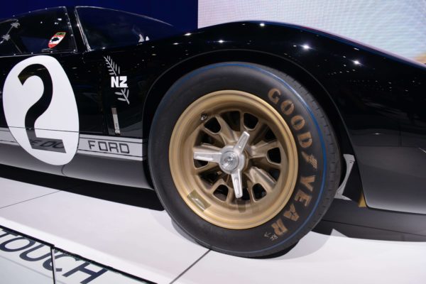 						Ford Gt40 P 1046 9
			
