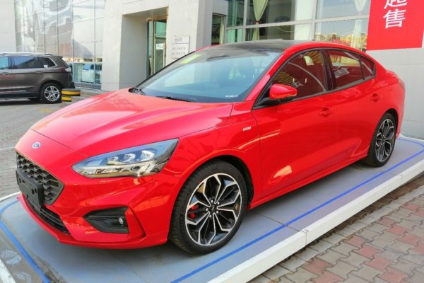 						Ford Focus St
			