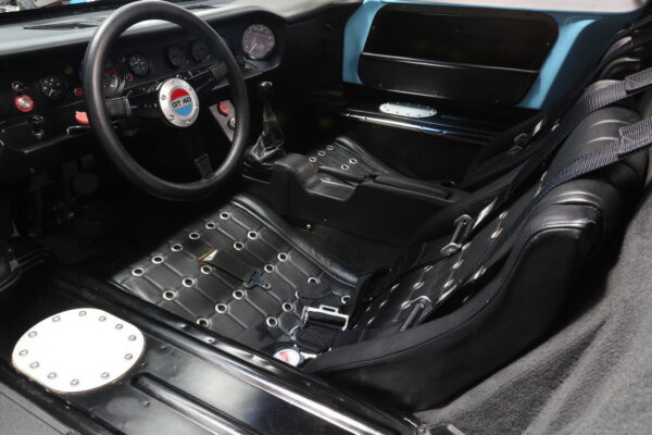 						Gulf Gt40 2
			