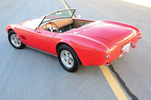 The body was narrowed during development to fit a Fiat Spyder windshield.