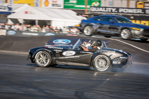 For a more aggressive bite and more holding power, this Superformance Cobra, 
set up for drifting, has a twin-disc clutch fitted to a Tremec TKO 600 six-speed transmission.