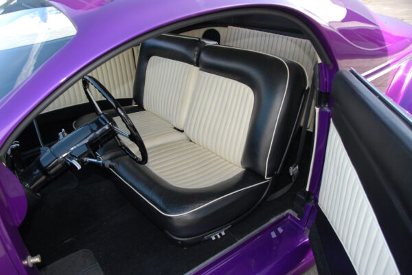 						Lincoln Zephyr Hybrid 4
			