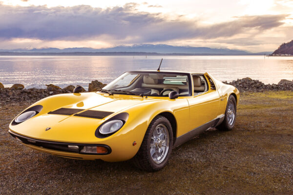 						Miura Replica C12
			