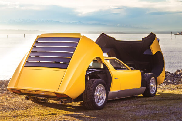 						Miura Replica D6
			