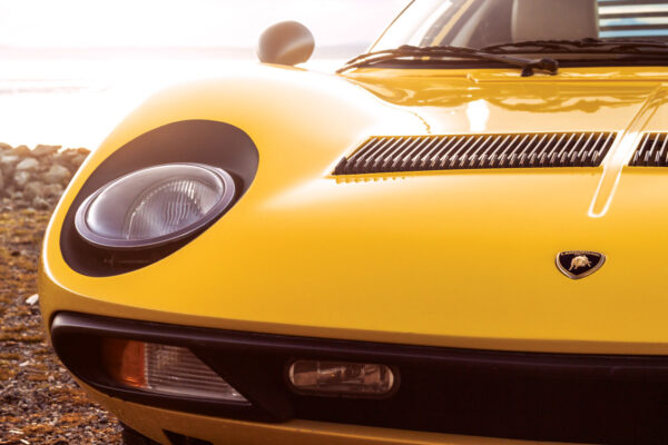 						Miura Replica E9
			