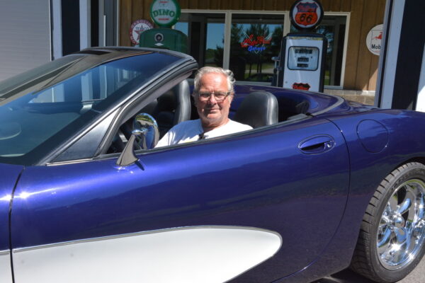 						Mr  Vette 21
			
