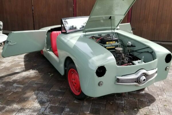 						Panhard Junior 9
			