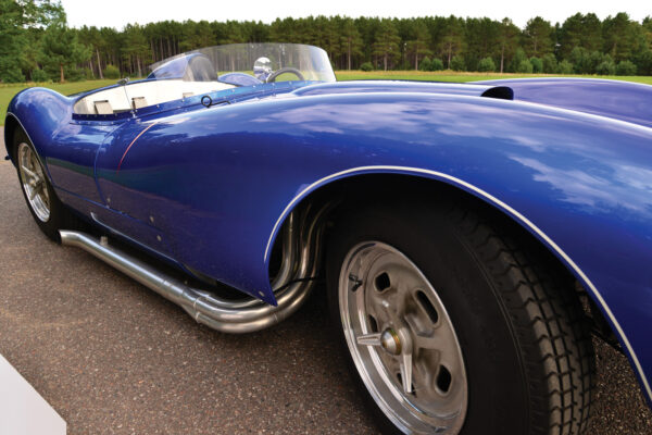 						Scarab Roadster D6
			