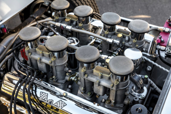 The original 390 ci V8 in CSX2286 had Indy car Weber 58 mm carbs, but those are virtually impossible to find. So this 427 has 48 IDA Webers instead, good for an output of 550-plus horses.