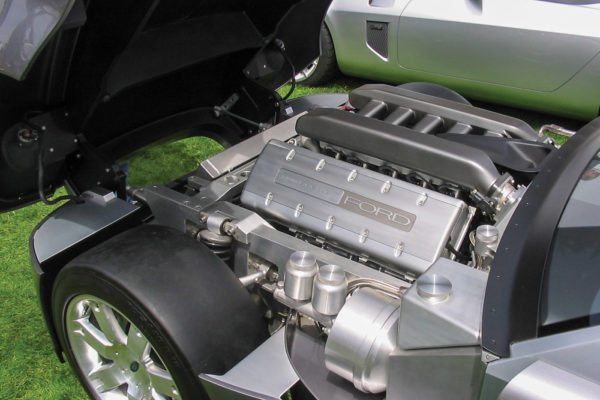 The V10 engine developed for Daisy, the 
new Shelby Cobra concept that Chris Theodore eventually purchased at auction, was also used 
in the Shelby GR-1 (shown in background).
