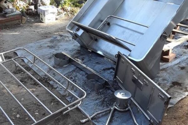 						Stainless Jeep 2
			